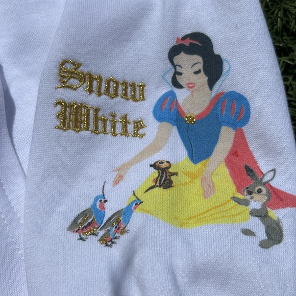 Disney’s Snow White Hoodie - Picture 4 of 7